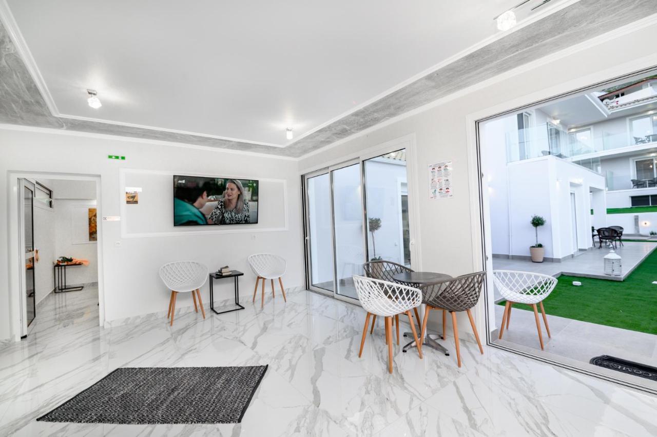 Sueno Suites Parga Exterior photo